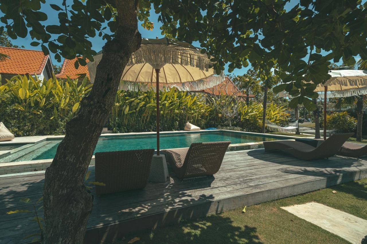 Cari Surf Camp & Studio'S Uluwatu Extérieur photo