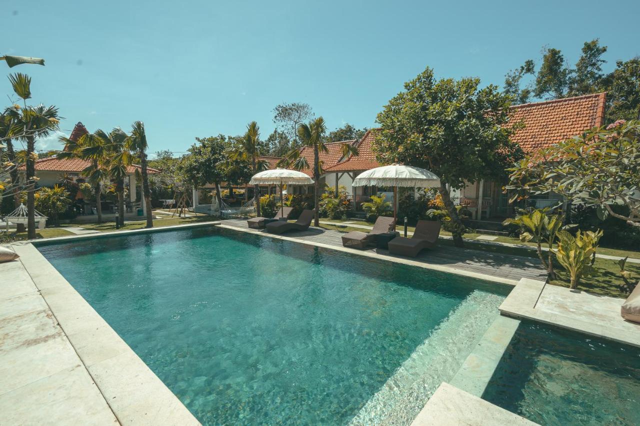 Cari Surf Camp & Studio'S Uluwatu Extérieur photo